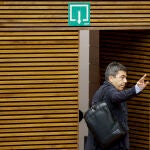 El president Mazón contesta en Les Corts a las preguntas de los grupos parlamentarios