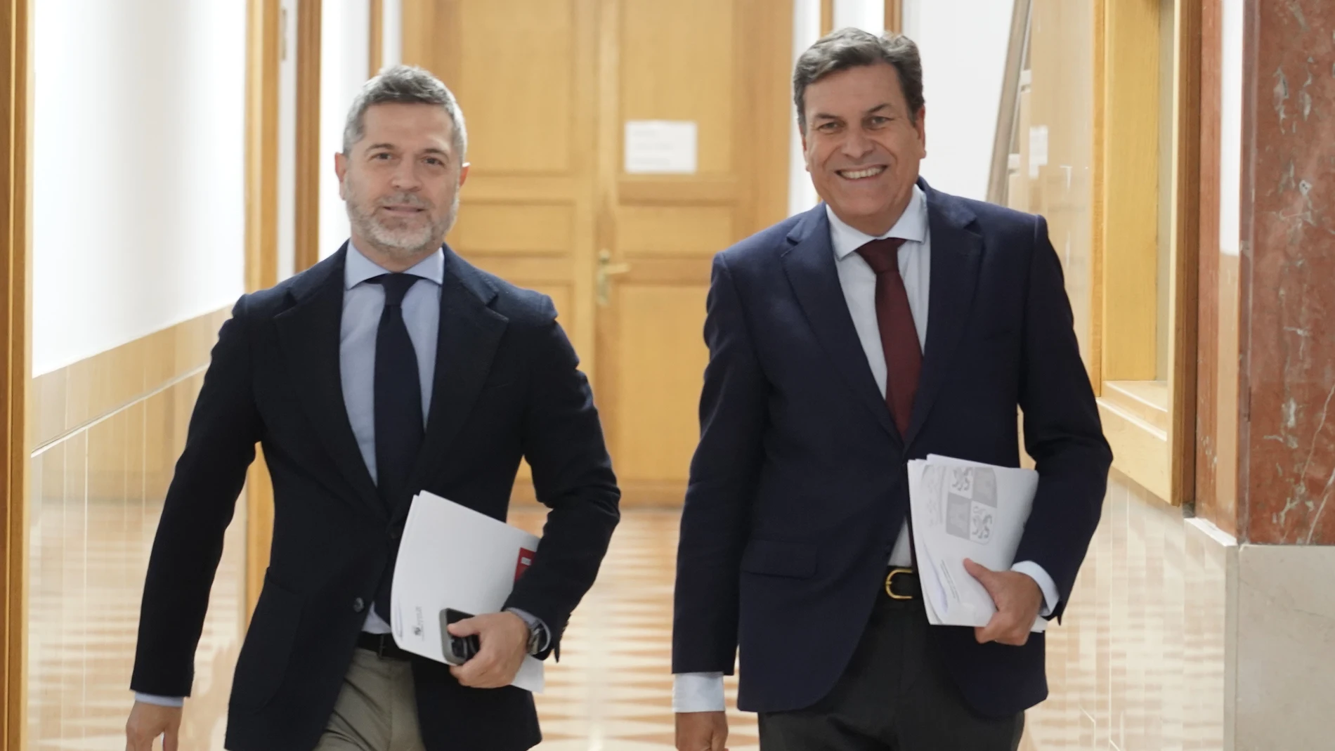 Carlos Fernández Carriedo y Julio López, antes de la rueda de prensa