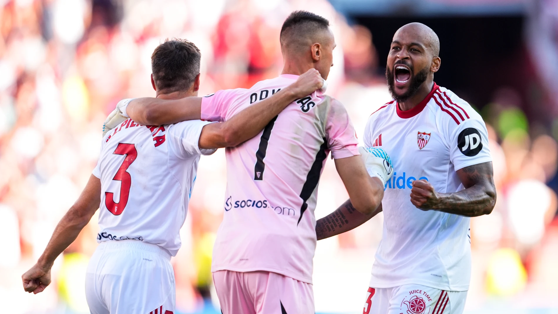 Marcos do Nascimento Teixeira 'Marcao' of Sevilla FC gestures during the Spanish league, LaLiga EA Sports, football match played between Sevilla FC and FC Barcelona at Ramon Sanchez-Pizjuan stadium on October 5, 2025, in Sevilla, Spain. AFP7 05/10/2025 ONLY FOR USE IN SPAIN