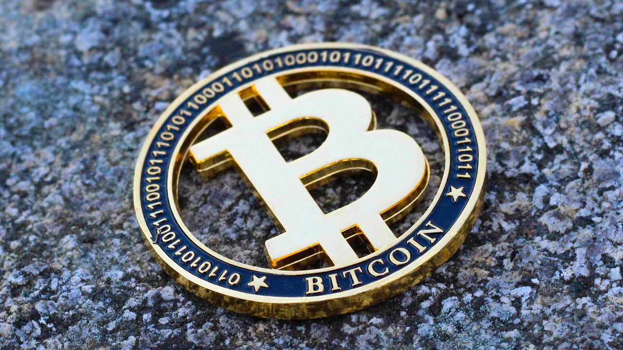 Washington cierra, el bitcoin toca máximos: por qué la criptomoneda se beneficia del bloqueo en EE UU