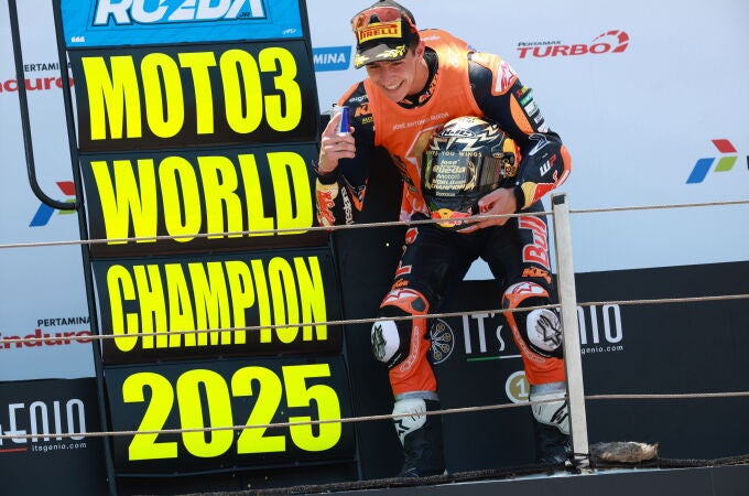 José Antonio Rueda, campeón del mundo de Moto3