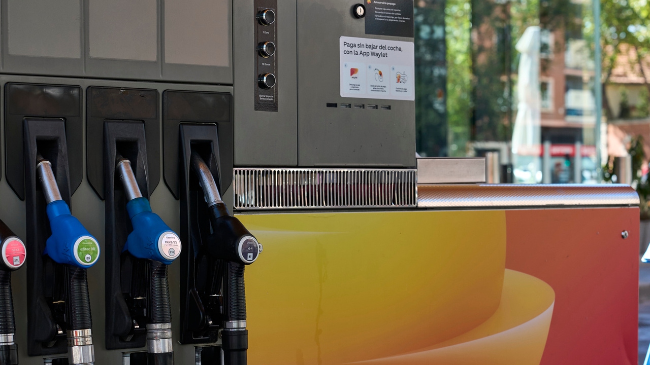 Tras el diésel, Repsol se lanza a conquistar el mercado de la gasolina renovable e inicia su producción industrial