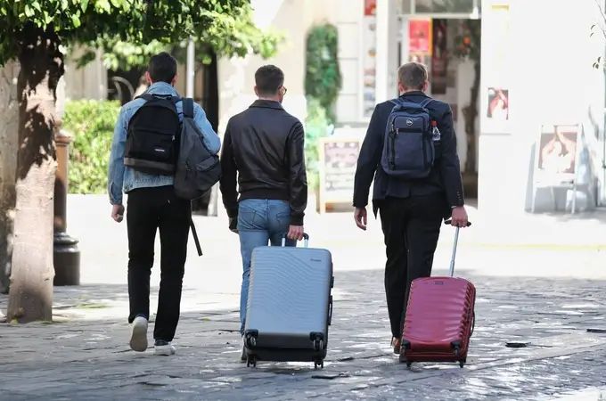 El turismo sigue tirando: crece un 7% el gasto de los visitantes, hasta los 105.000 millones de euros El turismo sigue tirando: crece un 7% el gasto de los visitantes, hasta los 105.000 millones de euros