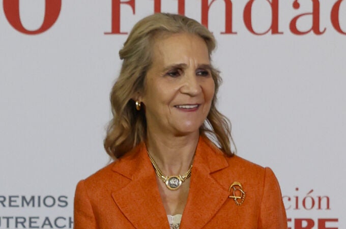 El look de la Infanta Elena.