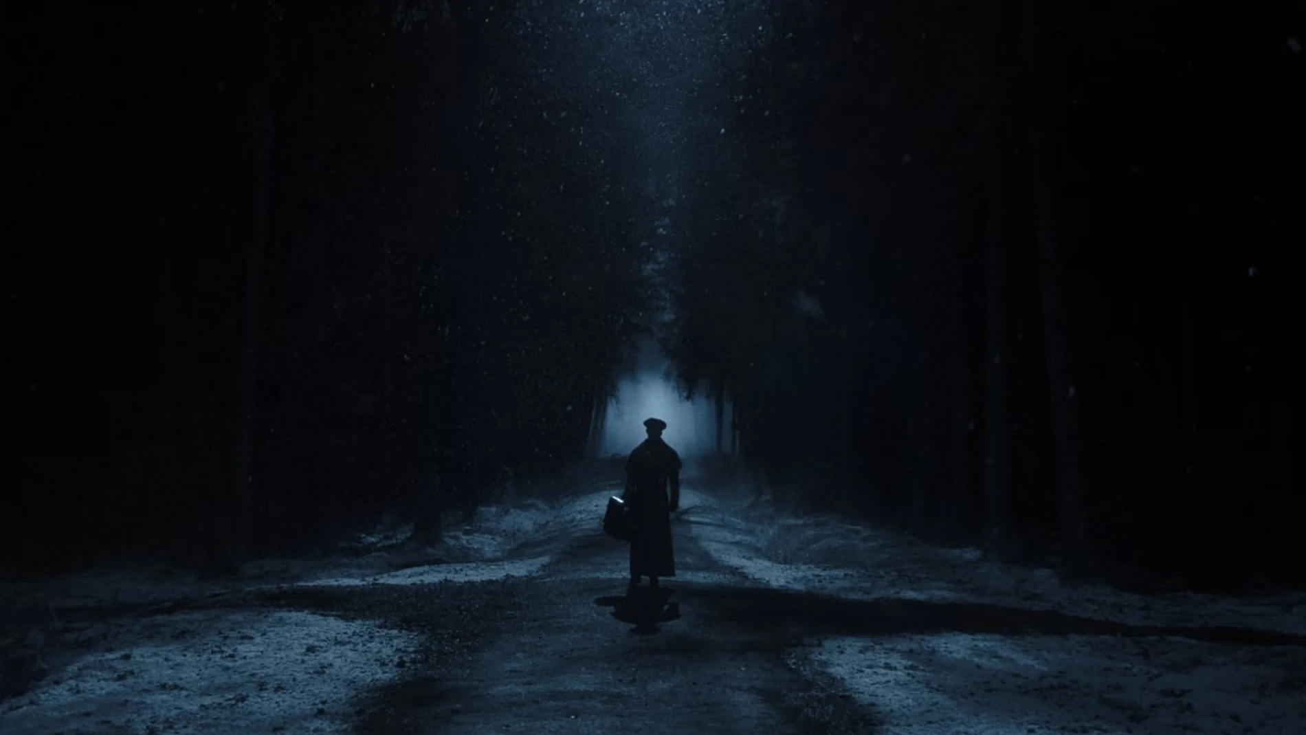 En 'Nosferatu', Robert Eggers se adentra en el terror sobrenatural con una atmósfera inquietante