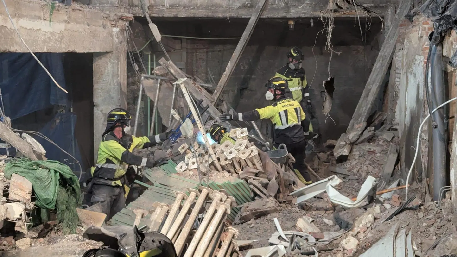 Un juez abre diligencias para investigar el derrumbe del edificio de la calle Hileras