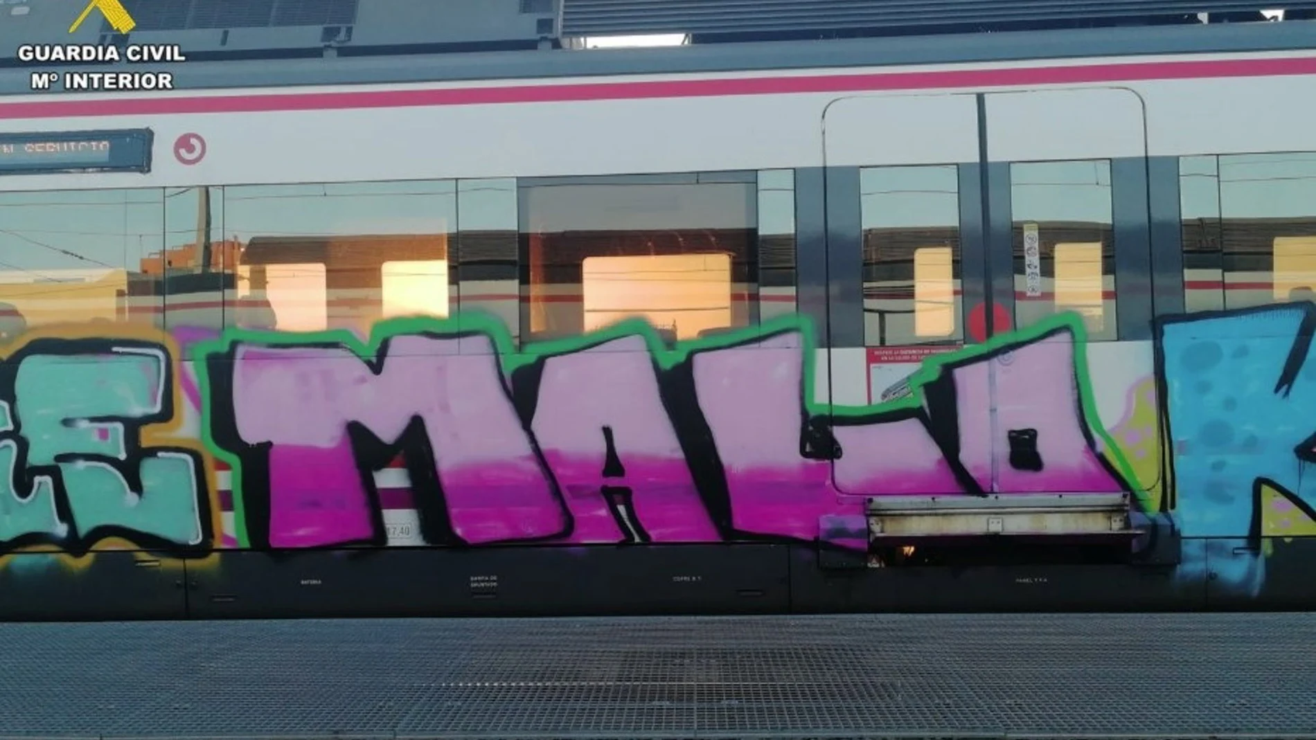 MADRID.-Sucesos.- Detenido un grafitero por causar daños en diferentes trenes de Madrid y Castilla y León