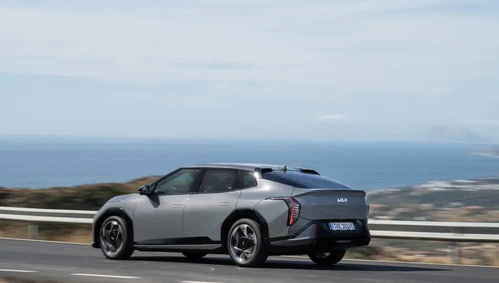 EV4 Fastback cuatro puertas