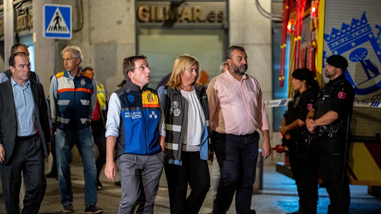 Derrumbe en la calle Hileras: Almeida ha afirmado esta mañana que "la tragedia podía haber sido peor"
