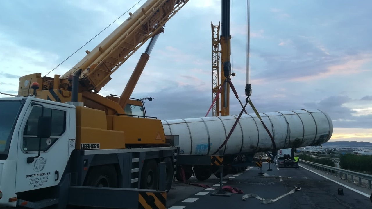 Condenan al Estado por el vuelco de un camión ante un socavón no reparado tras una dana en Almería