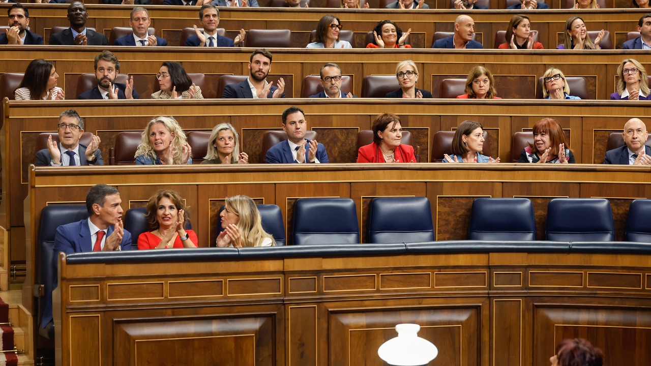 El Congreso debate la propuesta del PSOE para permitir el voto telemático en los ayuntamientos
