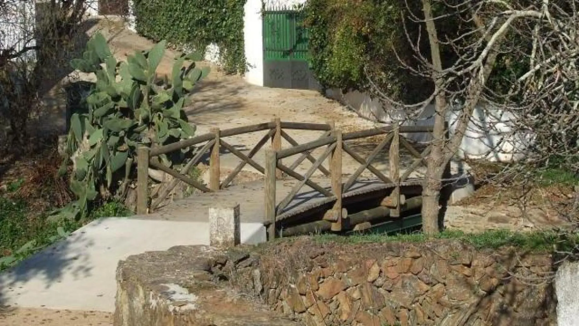 El puente internacional más pequeño del mundo existe y está en Extremadura