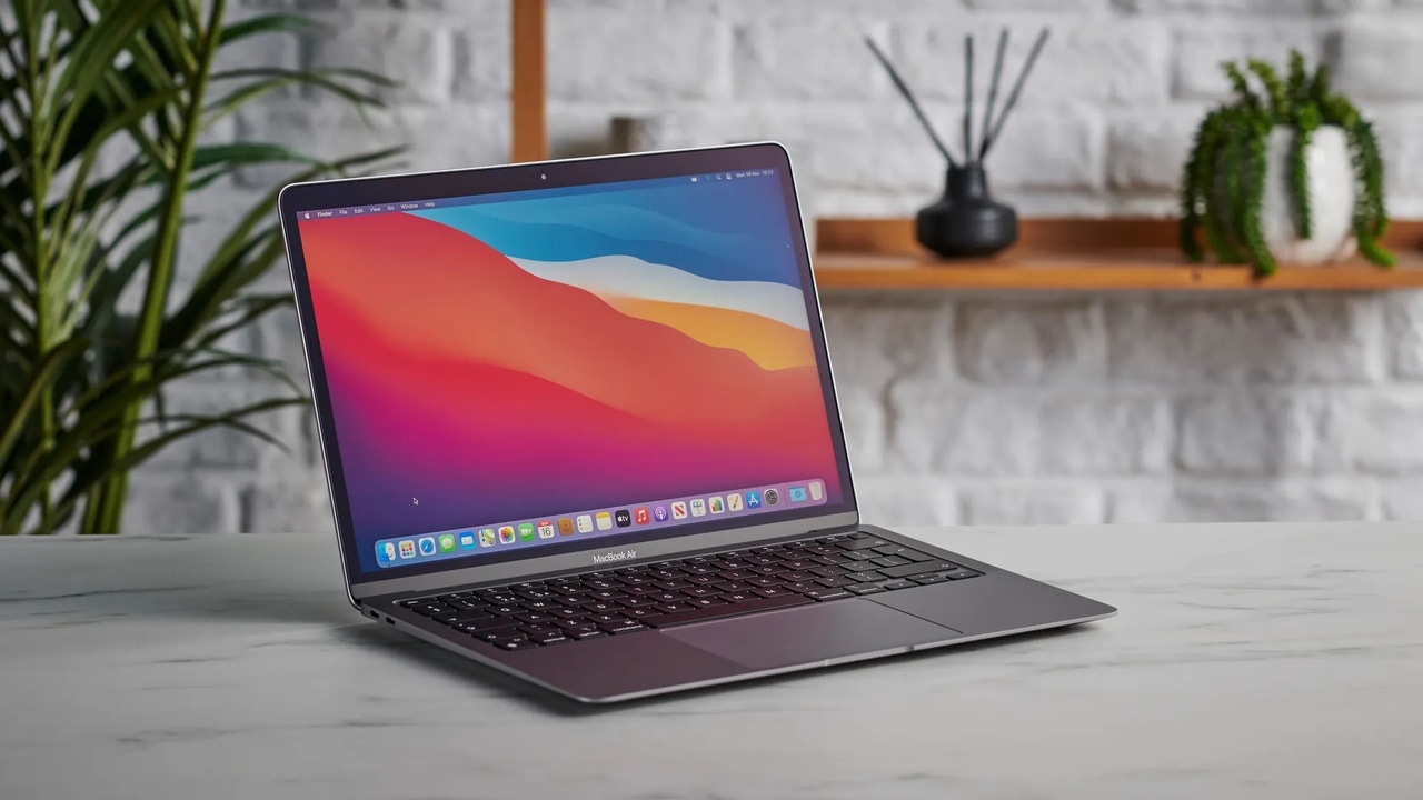 El portátil que cambió a Apple sigue dando guerra: MacBook Air M1 reacondicionado por menos de 500 euros