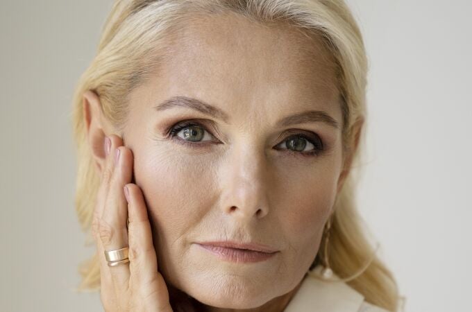 6 contornos de ojos que iluminan y rejuvenecen la mirada en piel madura