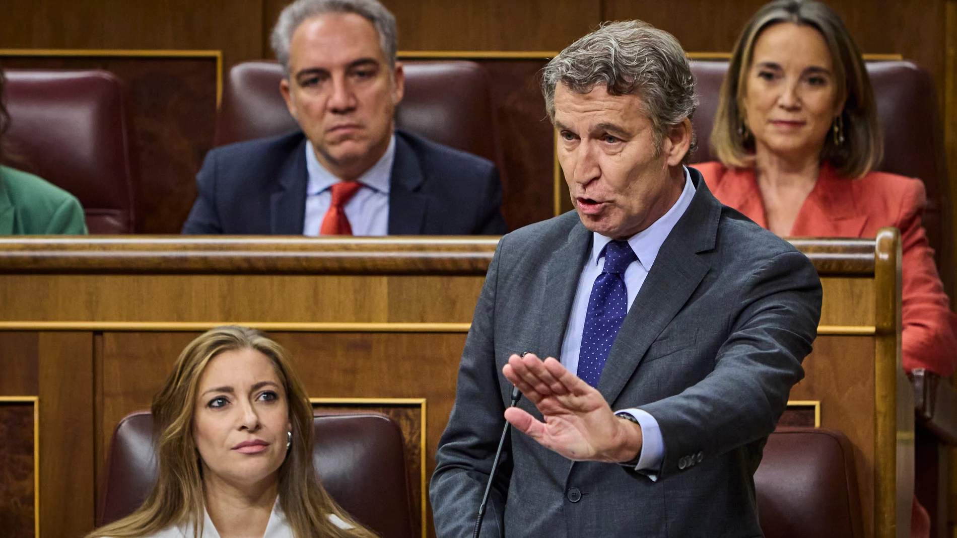 Sesión de control al Gobierno en el Congreso de los Diputados. Comparece el presidente del Gobierno Pedro Sánchez. Interviene, Alberto Núñez Feijóo.© Alberto R. Roldán / Diario La Razón.08 10 2025