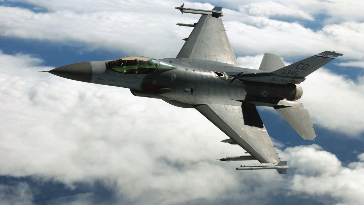 El estreno de los F-16 en Bulgaria se complica: varios fallos técnicos frenan su operatividad