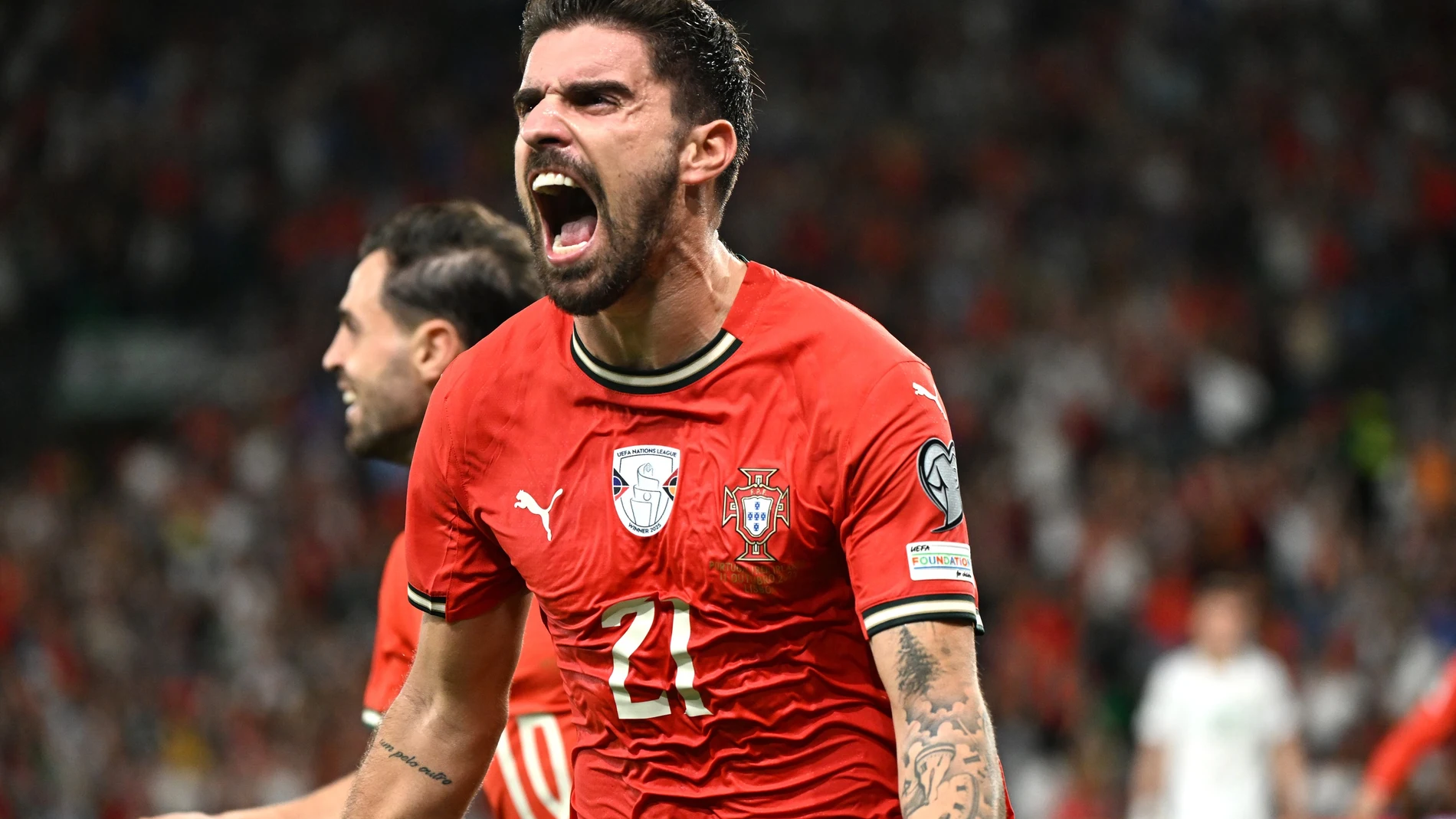 11 October 2025, Portugal, Lisbon: Portugal's Ruben Neves celebrates scoring their side's first goal of the game during the FIFA World Cup European Qualifiers soccer match between Portugal and Ireland at the Jose Alvalade Stadium. Photo: Zed Jameson/PA Wire/dpa11/10/2025 ONLY FOR USE IN SPAIN
