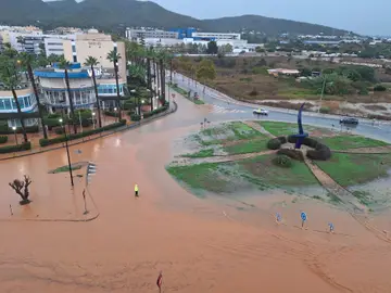 Las Pitiusas vuelven a sufrir las consecuencias de la DANA solo 11 días después de las fuertes inundaciones de Ibiza Inundaciones en Ibiza del 11 de octubre de 2025. REMITIDA / HANDOUT por Ayuntamiento de Ibiza Fotografía remitida a medios de comunicación exclusivamente para ilustrar la noticia a la que hace referencia la imagen, y citando la procedencia de la imagen en la firma 11/10/2025