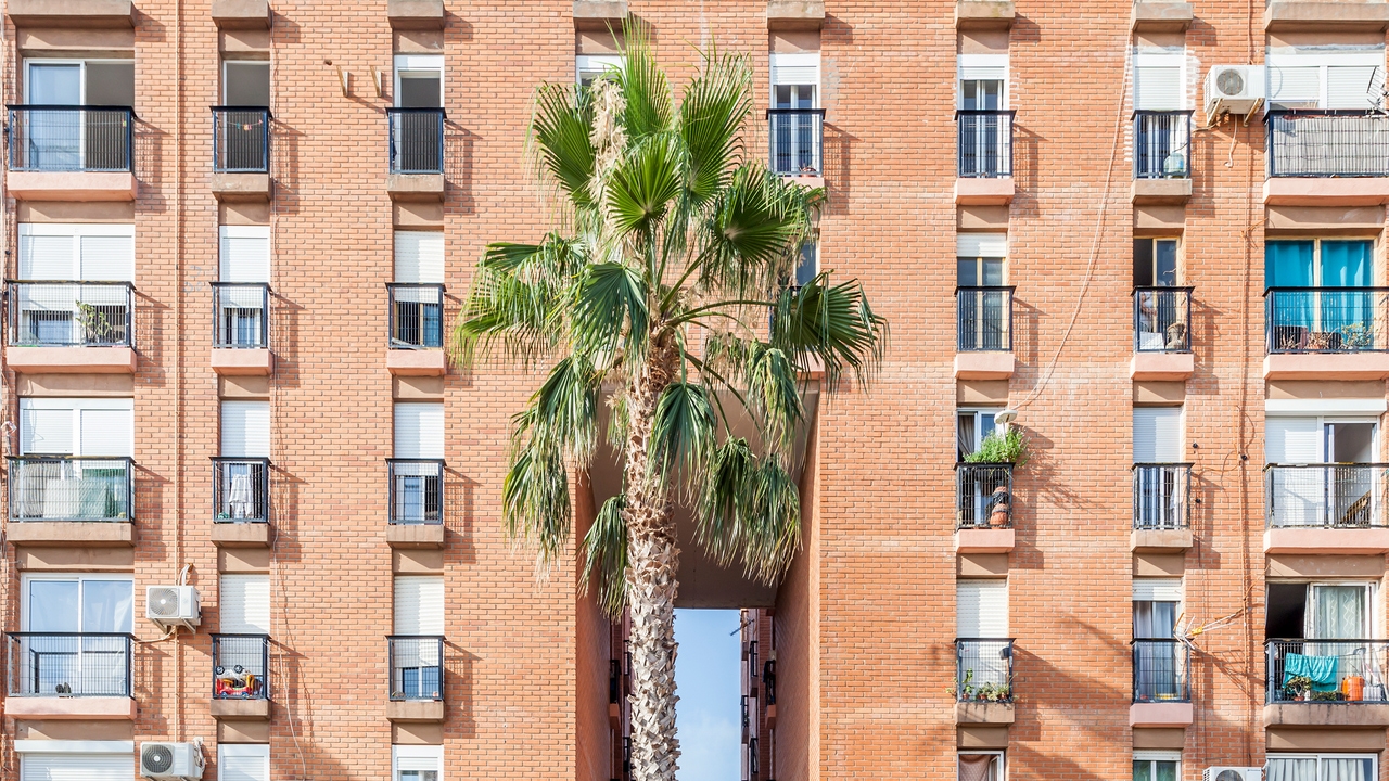 La Generalitat valenciana instala 300 alarmas ante el auge de okupaciones en viviendas públicas