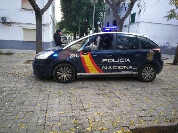 Un coche de la Polic&iacute;a Nacional