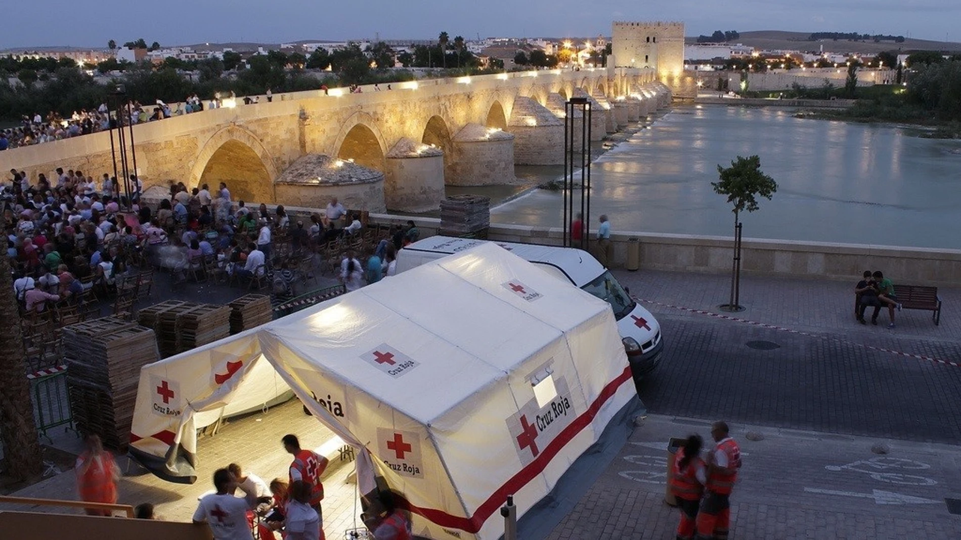 Puesto sanitario con motivo del Vía Crucis Magno de Córdoba
