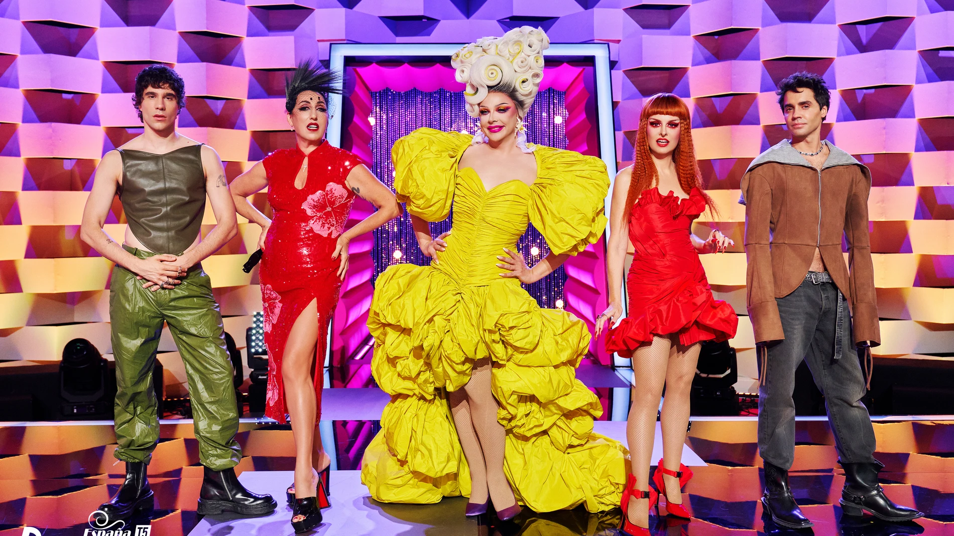 El ball que lo cambia todo: Rossy de Palma y el desfile más rompedor de “Drag Race España”