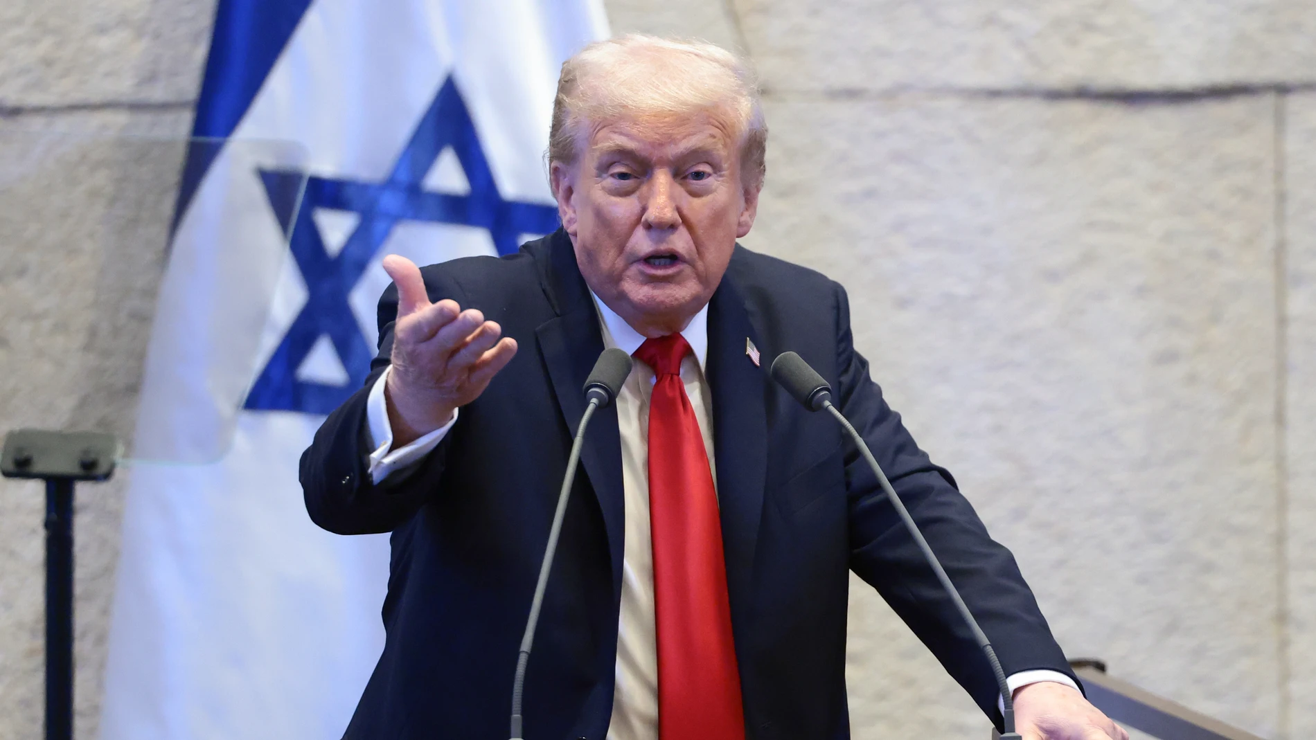 Trump en su discurso en el parlamento israelí