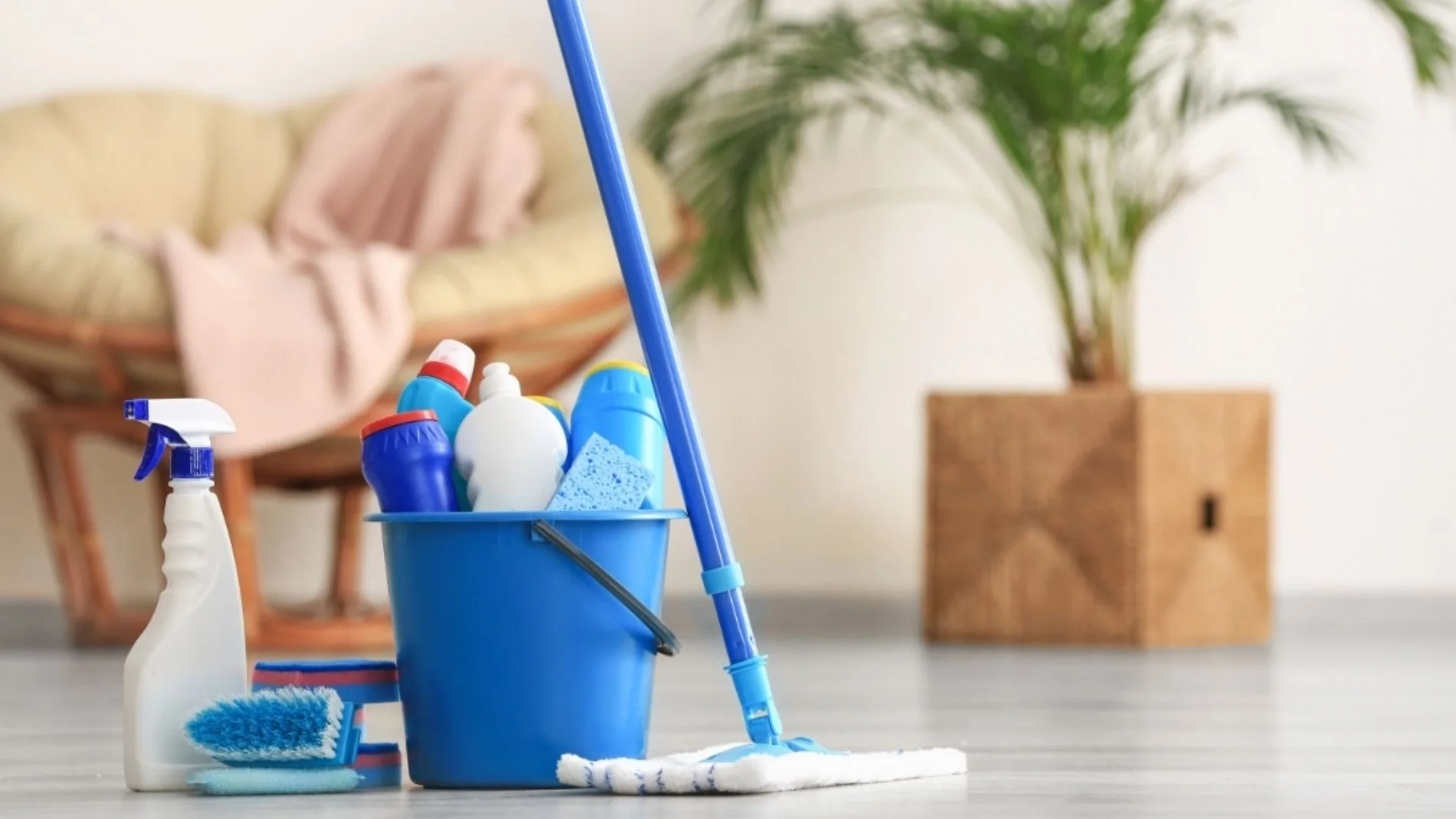 Estos son los ocho errores de limpieza que hacen que tu casa esté más sucia, según los expertos