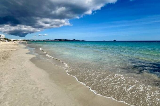 El misterioso pie humano hallado en una orilla de una playa de Ibiza por un perro y su dueño