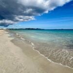 El misterioso pie humano hallado en una orilla de una playa de Ibiza por un perro y su dueño