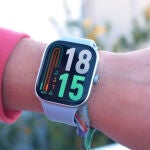 Uno de los puntos fuertes del Redmi Watch 5 es su pantalla de 2,07 pulgadas