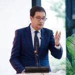 Óscar López lamenta los abucheos a Sánchez el 12O y asegura que intentó acercarse a la prensa pero llegaba "muy tarde"