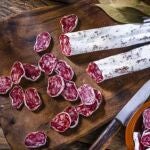 Estos son los trucos para quitar la piel del fuet de manera sencilla