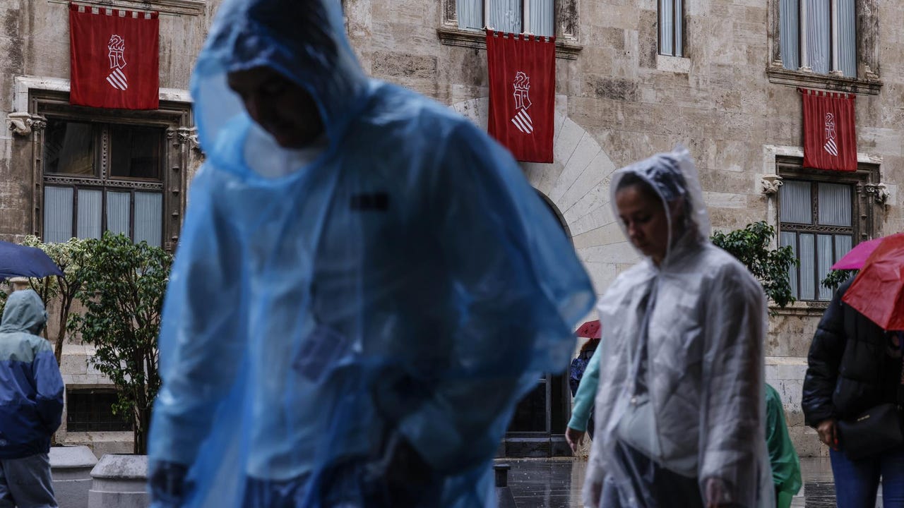 Baleares se prepara para una nueva alerta por fuertes lluvias y tormentas tras un fin de semana de inundaciones