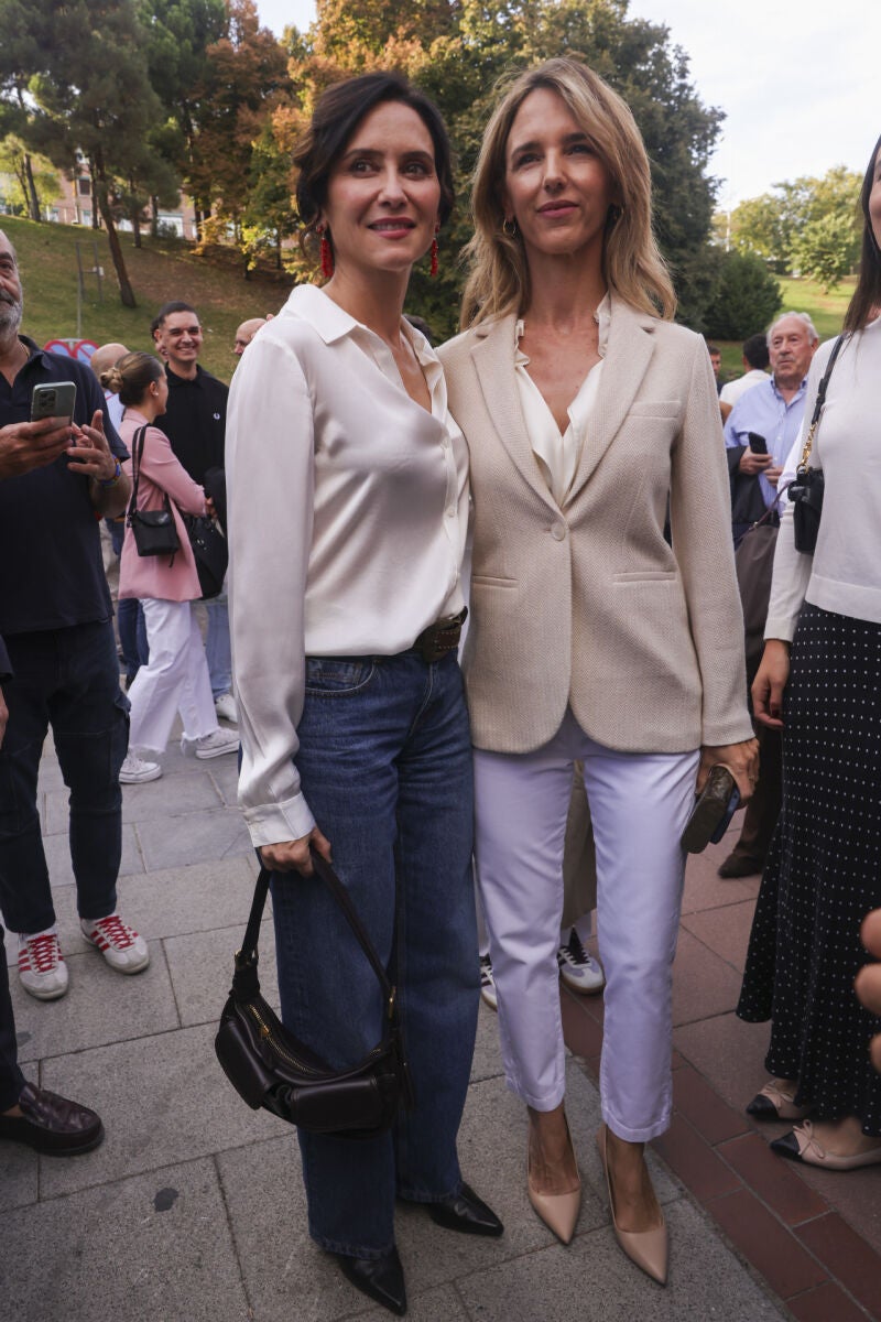 El look de Cayetana. 