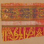Tejido nazarí con inscripción "Gloria a nuestro Señor el Sultán"