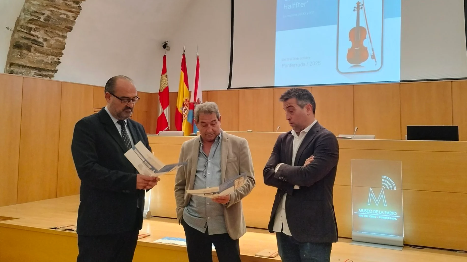 El alcalde de Ponferrada, Marco Morala, Miguel Ángel Varela y Bombín presentan el Festival