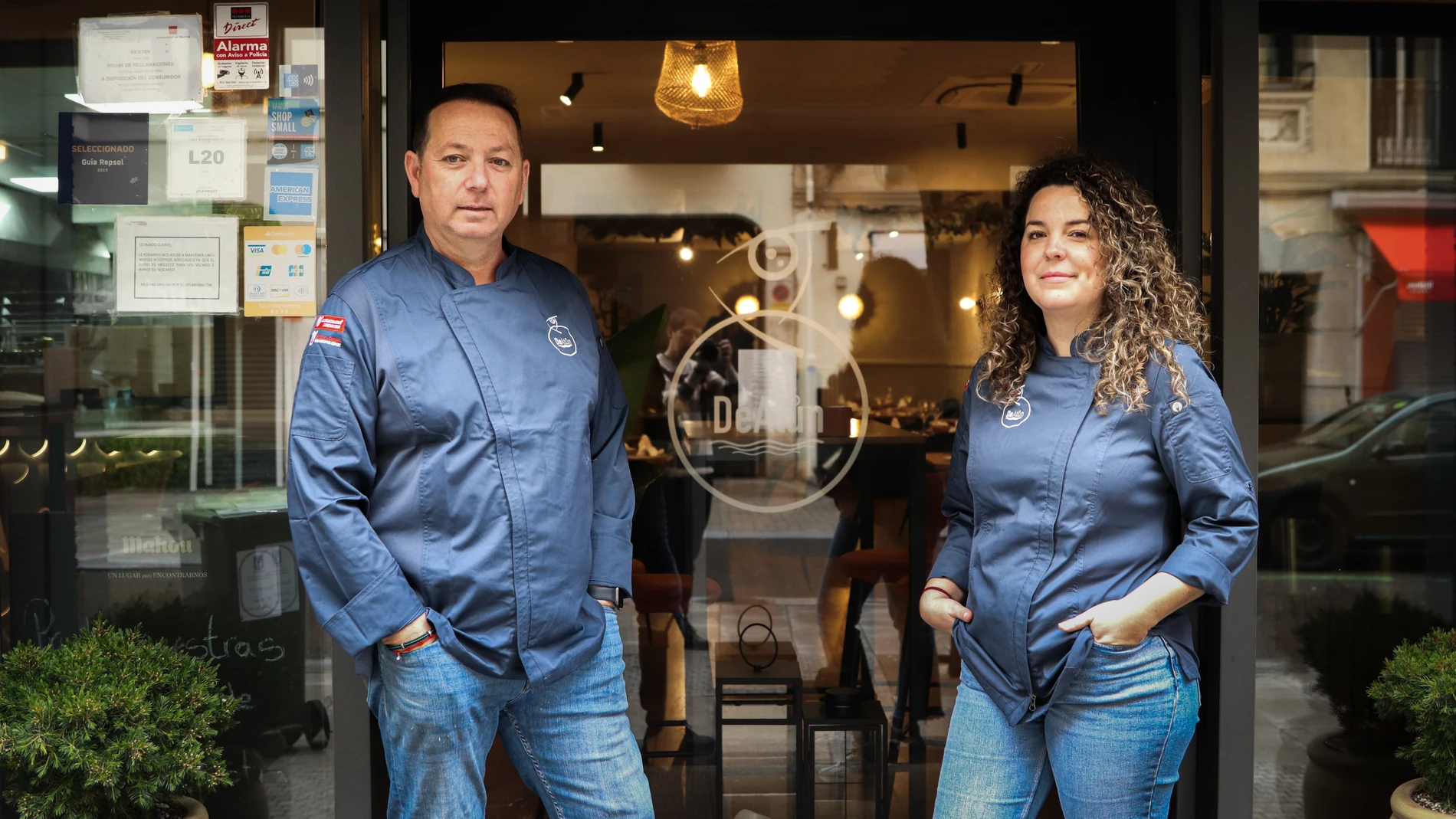 Damián Ríos y Esther Llano.