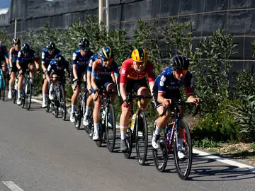 Ciclismo.- La UCI eleva la Clásica de Almería femenina a la categoría ProSeries (Foto de ARCHIVO) Edición 2024 de la Clásica de Almería femenina REMITIDA / HANDOUT por PRENSA CLÁSICA DE ALMERÍA Fotografía remitida a medios de comunicación exclusivamente para ilustrar la noticia a la que hace referencia la imagen, y citando la procedencia de la imagen en la firma 23/02/2025