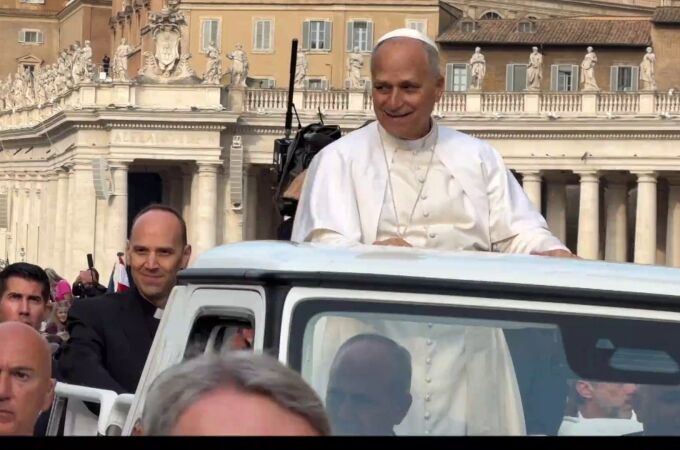 Papa León XIV el 15 de Octubre Papa León XIV el 15 de Octubre