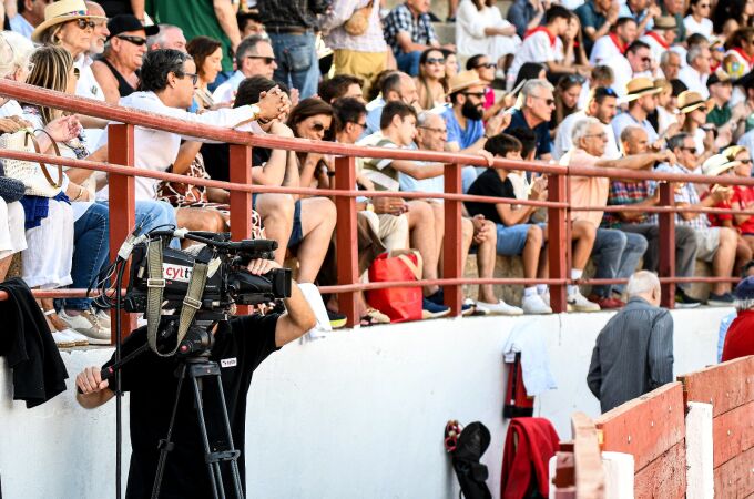 El último gran fin de semana de la temporada se vive en televisión en abierto