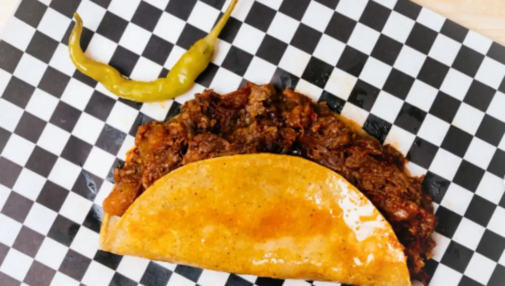 Un taco al vapor en D'Barrio Madrid