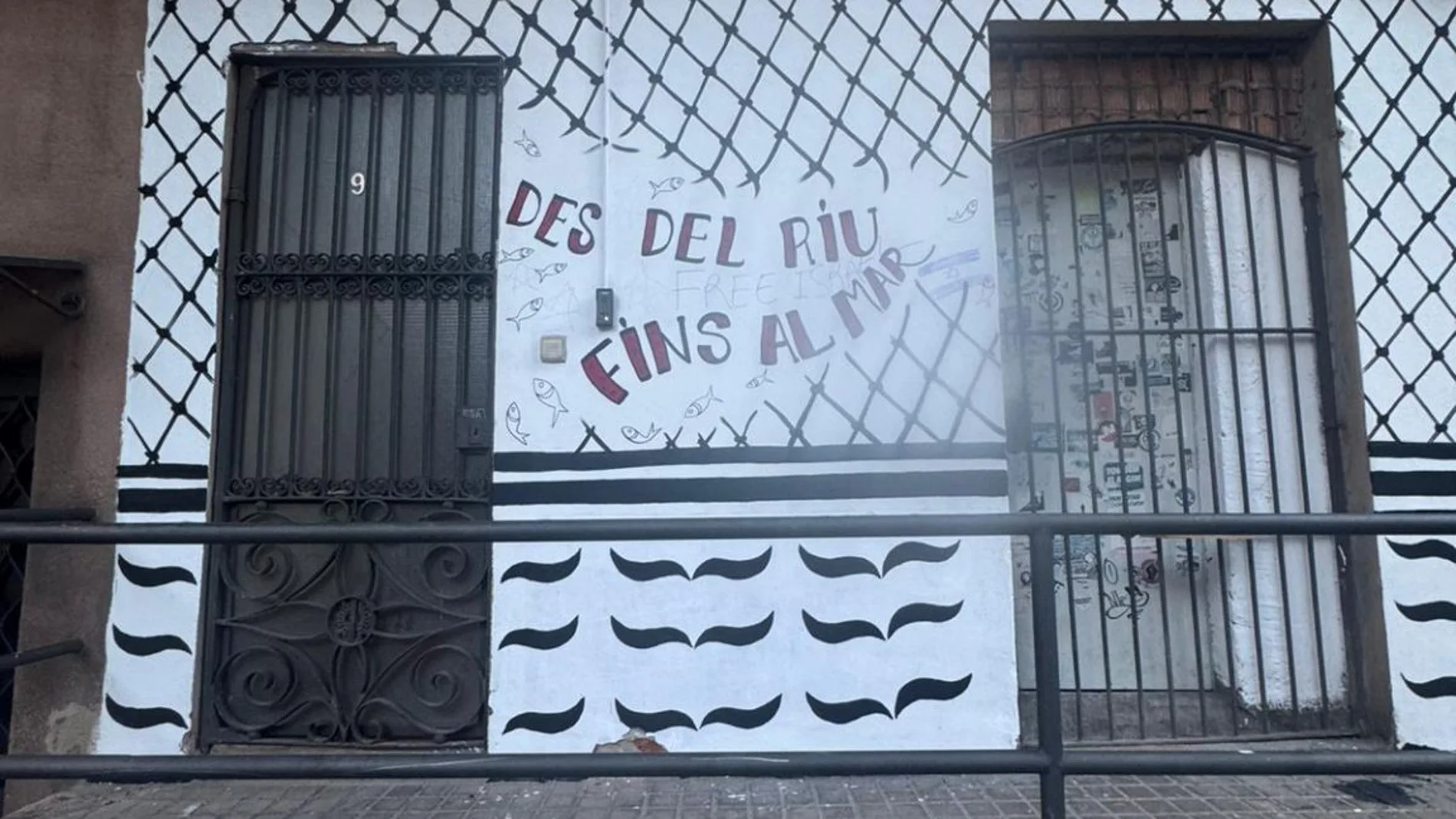 Pintada genocida en Barcelona