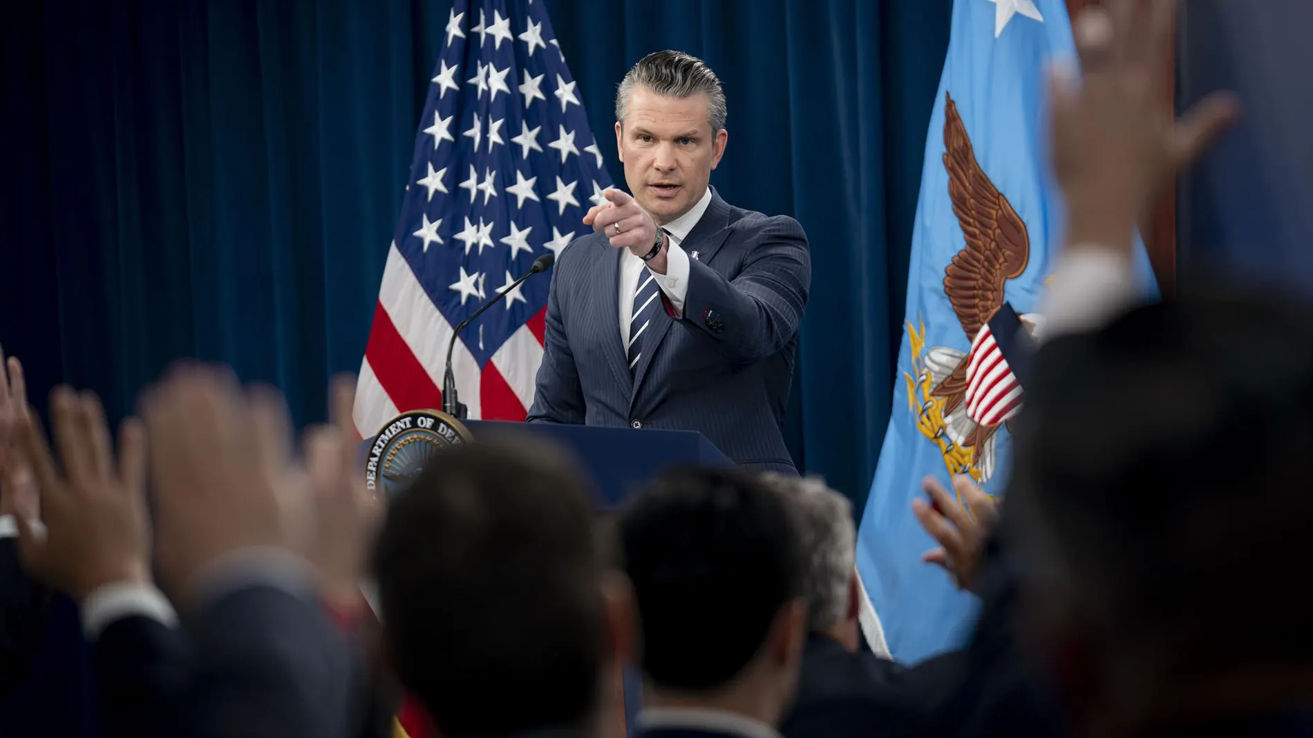 EEUU.- El Pentágono se queda prácticamente sin medios por la oposición a las nuevas restricciones impuestas por Hegseth