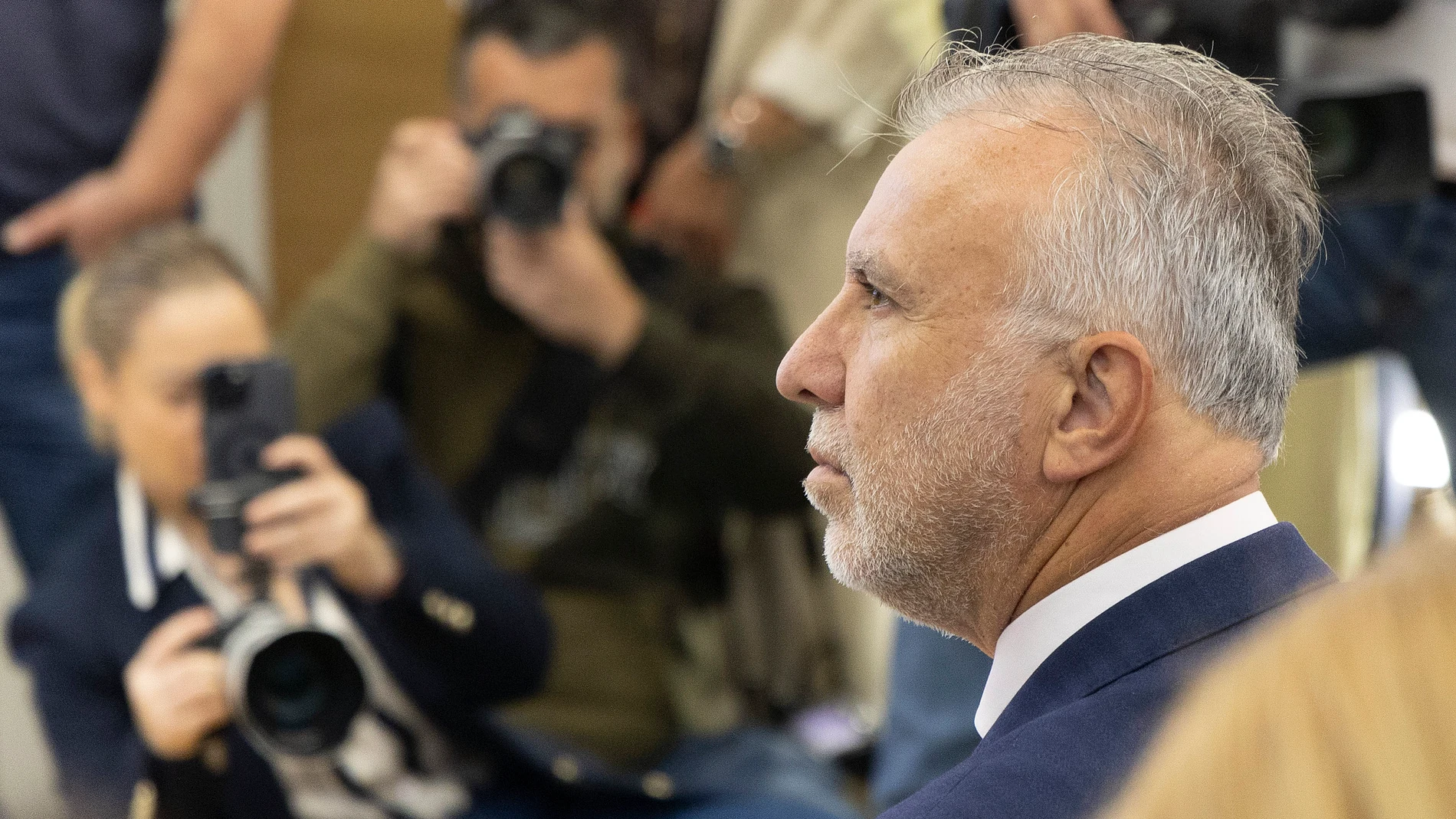 VIGO, 16/10/2025.- El ministro de Política Territorial y Memoria Democrática, Ángel Víctor Torres, en el marco de la inauguración de las II Jornadas nacionales sobre controles oficiales en el tráfico internacional de mercancías, celebrado este jueves en Vigo. EFE/ Salvador Sas