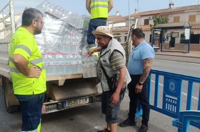 Los Alcázares pide a la MCT una compensación por los gastos generados por la falta de agua potable