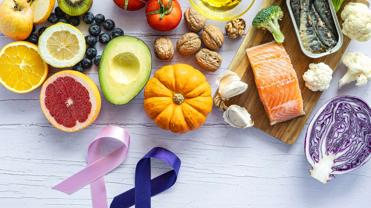 Ni grasas ni azúcar: así debe ser la dieta que reduce el riesgo de cáncer de mama