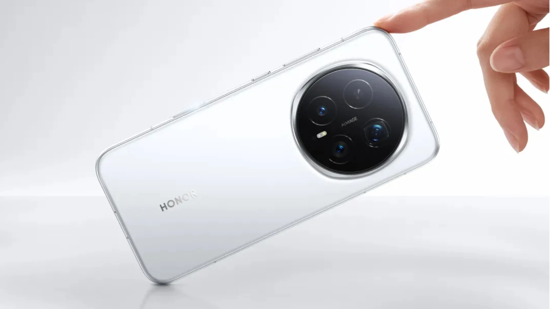 El nuevo HONOR Magic8 Pro en su acabado en color blanco que será exclusivo del mercado chino