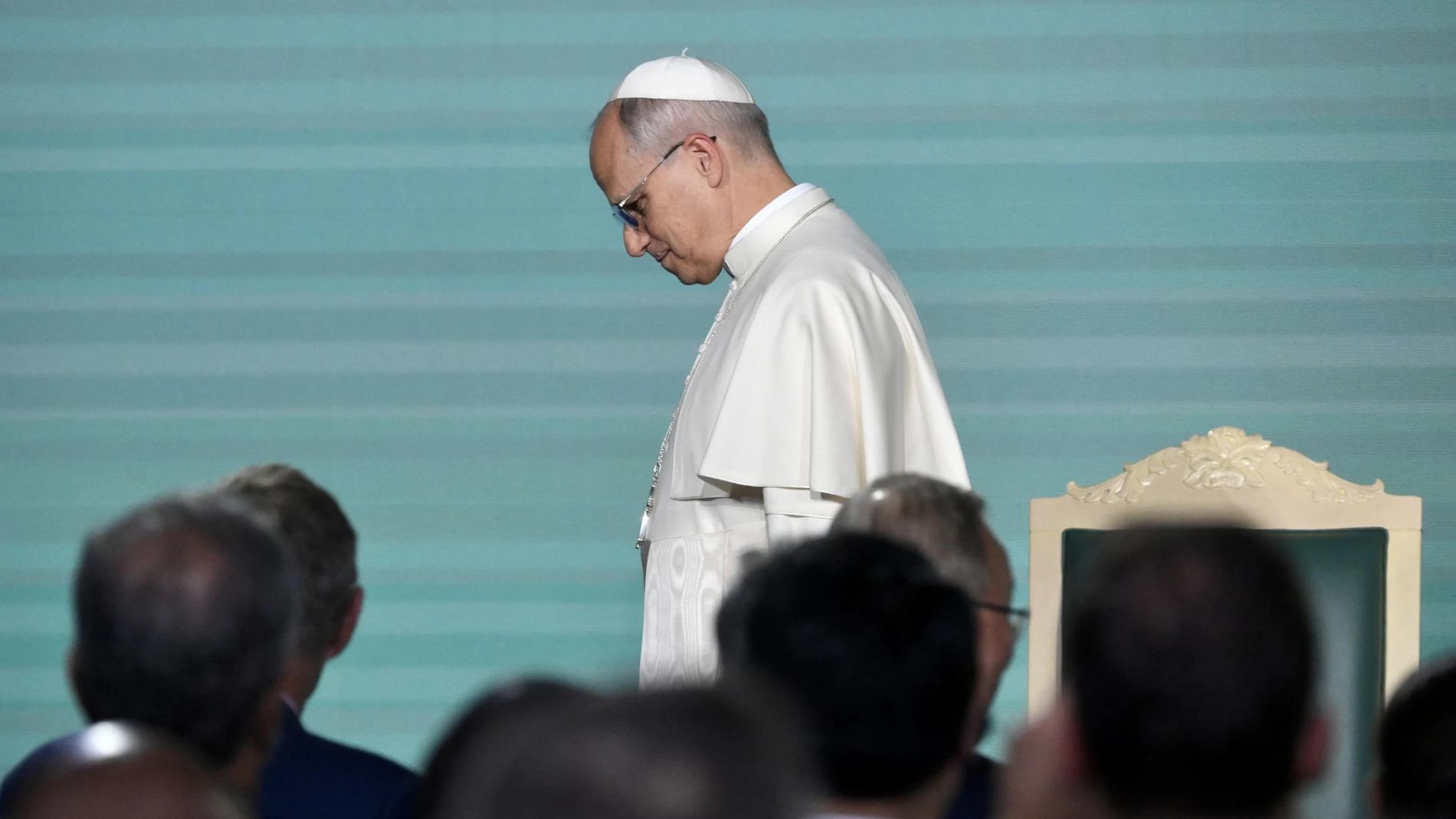 ROMA (Italy), 16/10/2025.- Pope Leo XIV participates in World Food Day, marking the 80th anniversary of the Food and Agriculture Organization of the United Nations (FAO), at FAO headquarters in Rome, Italy, 16 October 2025. World Food Day is observed annually on 16 October, with this year's theme 'Hand in Hand for Better Foods and a Better Future.' (Papa, Italia, Roma) EFE/EPA/ALESSANDRO DI MEO