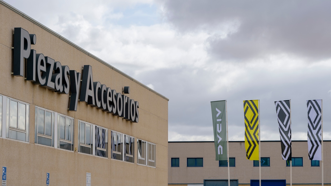 Renault asegura su suministro de repuestos en toda España en menos de 48 horas